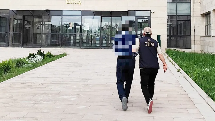 Milli Güvenlik Tehdidi FETÖ'cü Sınırdışı Edilecek