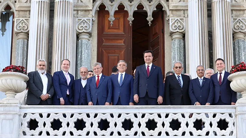Muhafazakar Muhalefeti Buluşturan Kare
