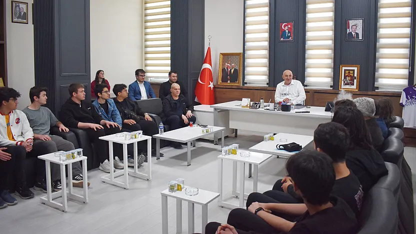 Mühsürler, Gençlere Kendi Kariyer Yolculuğunu Anlattı