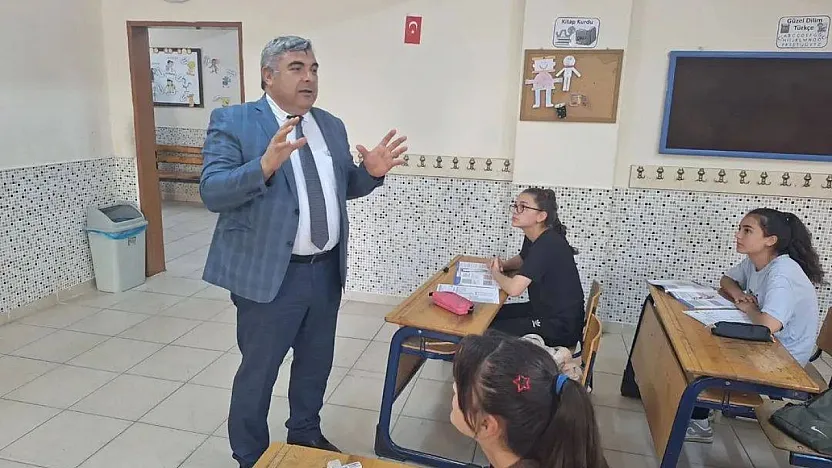 Öğrencilere Gece Sürprizi: İl Müdürü Kapılarını Çaldı