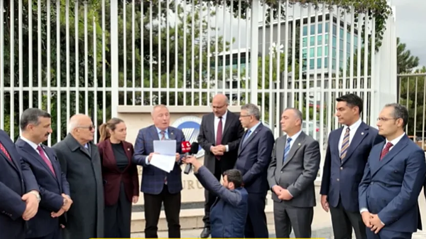 Olgun'dan SPK Önünde Açıklama: İstifa Edin