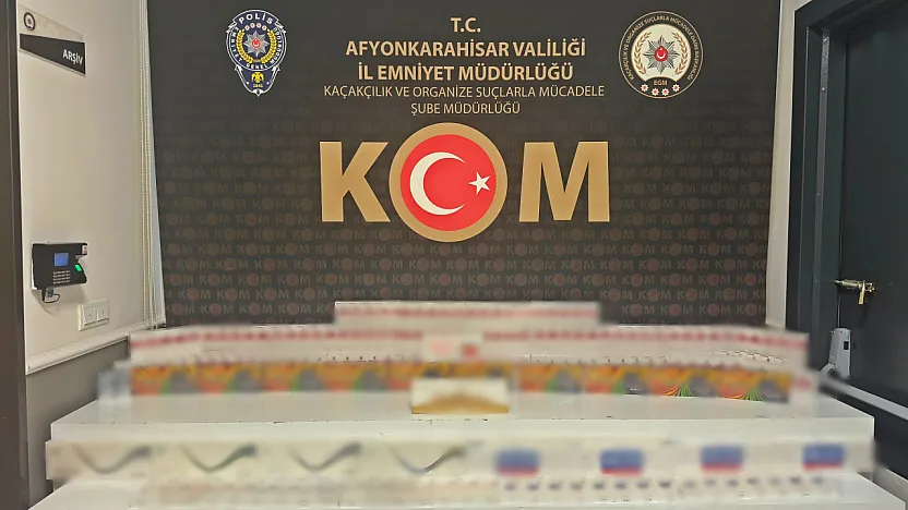 Polis 700 Paket Gümrük Kaçağı Sigara Ele Geçirdi