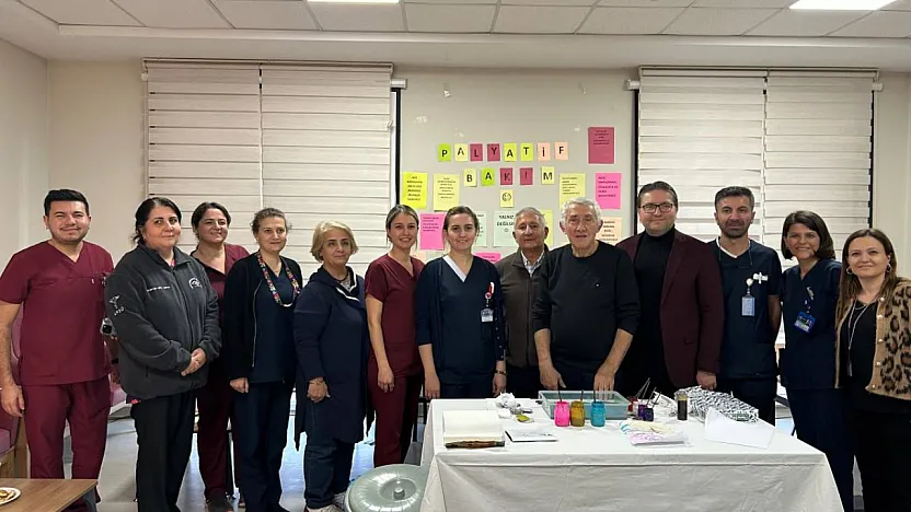 Rehabilitasyon Merkezi'nde Ebru Sanatı İle Moral