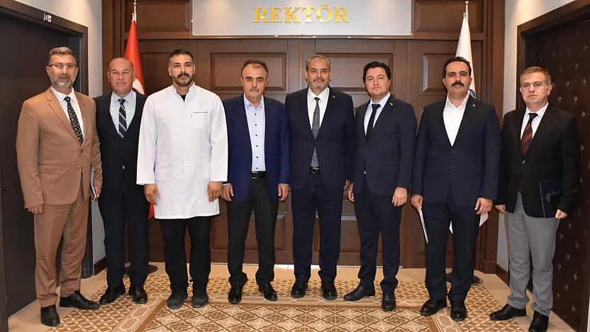 Rektör Aslan, Sendikacılarla Özel Bir Toplantı Yaptı