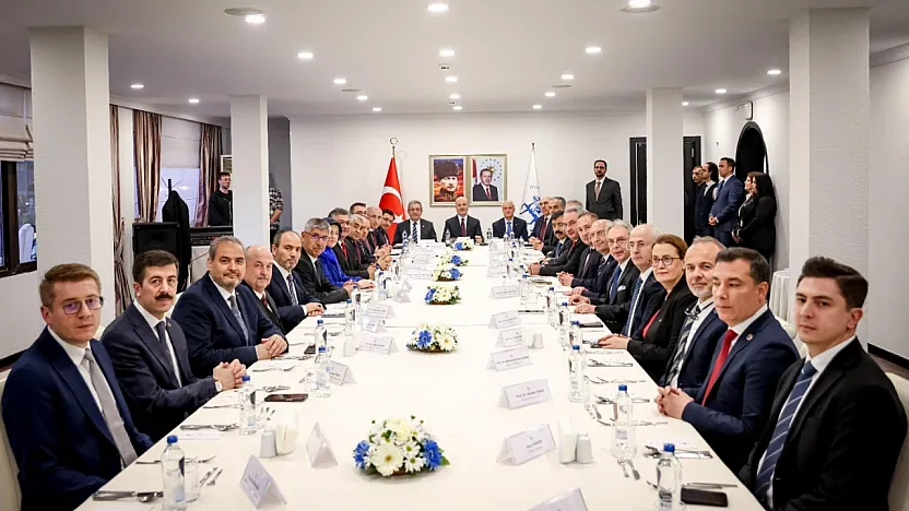 Rektör Karakaş, Ege Bölgesi Rektörler Toplantısına Katıldı