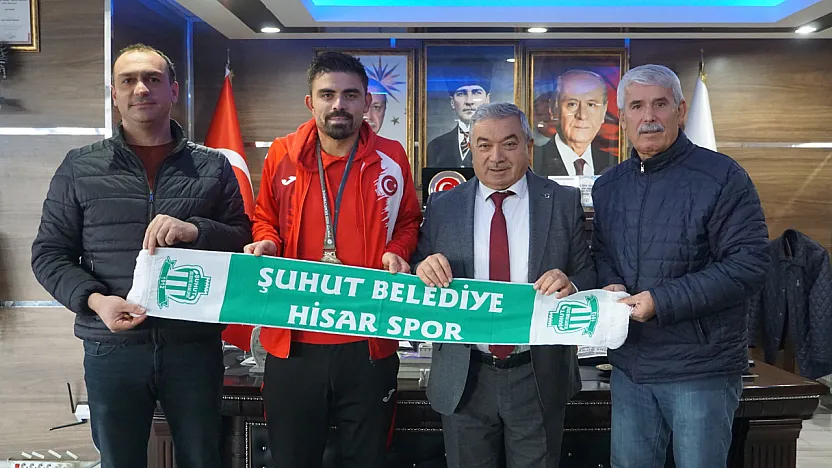Şampiyon Takımın Futbolcusu Şuhut'ta