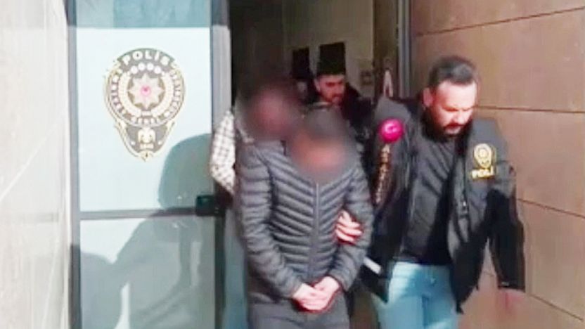 Şantaj Ve Gasp Çetesini Afyon Polisi Çökertti