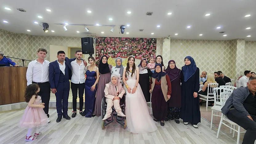Şen ve Altuğ Ailelerinin Mutlu Günü