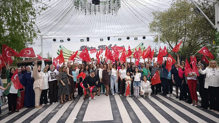 Sendika Başkanı'ndan Anne Öğretmenlere: Önünüzde Saygıyla Eğiliyorum