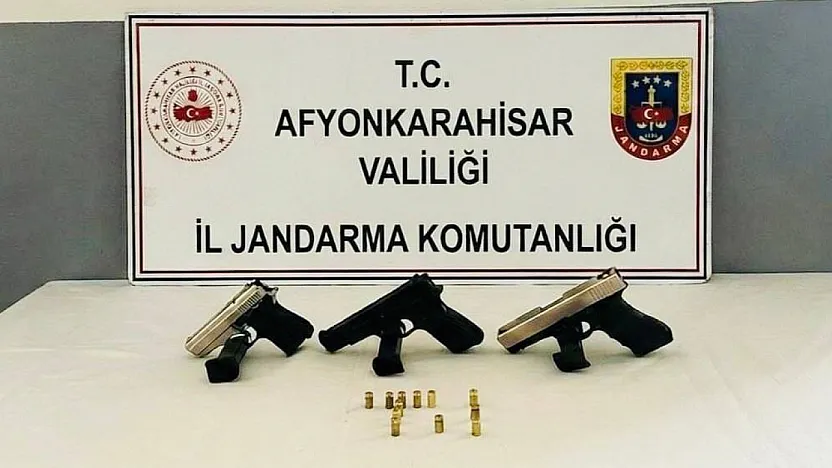 Sinanpaşa'da Silah Atanlar Jandarmadan Kaçamadı