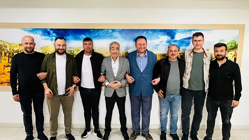 Sinanpaşa'dan Başkan Üstün'e Açık Destek