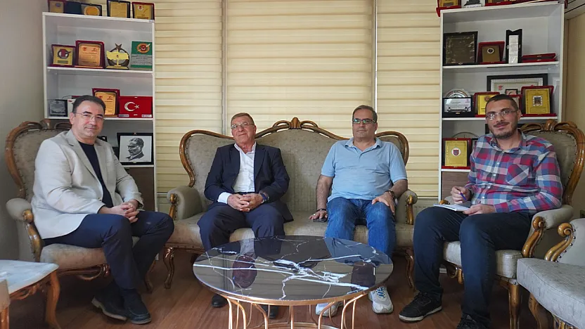 Siyasetin Duayeni Niyazi Ertaş'tan Kocatepe'ye Ziyaret