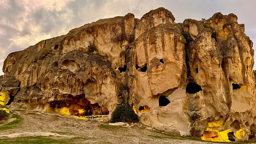 Soğuk Havaya Rağmen Frig Vadisi'ne Ziyaretçi Akını