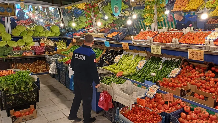 Şuhut Belediyesi'nden Manavlara Sıkı Denetim