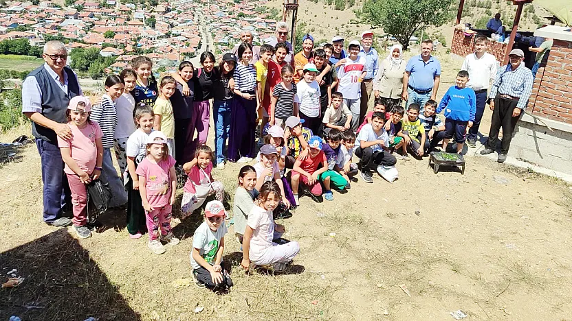 Şuhut İlçe Müftülüğü'nden Yaz Kur'an Kursu Öğrencilerine Piknik Etkinliği