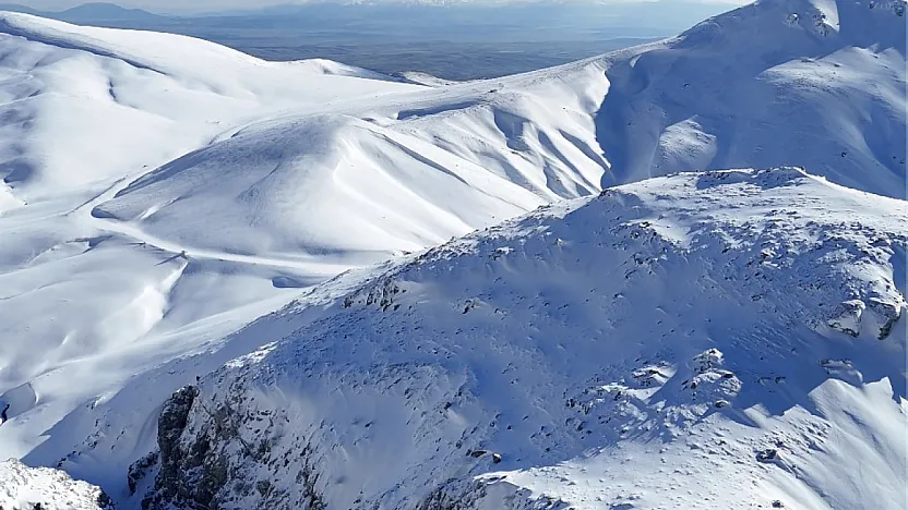 Sultan Dağları'ndaki Kar Kiraza Umut Oldu