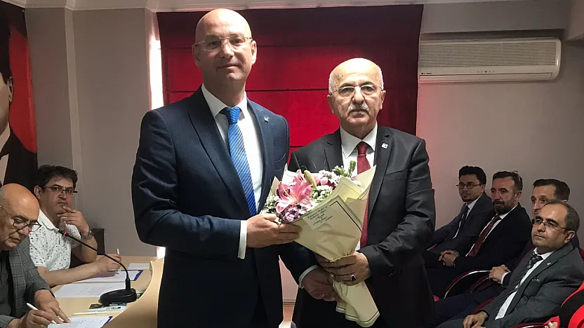 Sürpriz Aday Şaşırttı: Afyon SMMM Seçiminde Denge Değişir mi?