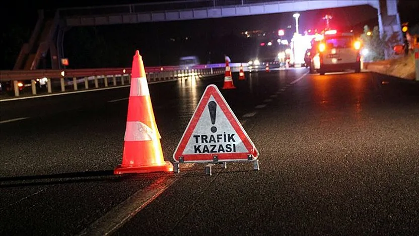 TOKİ Kavşağında Trafik Kazası! Kadın Yolcu Ölümden Döndü