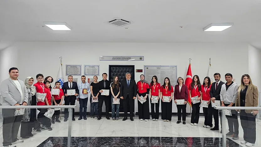 TÜBİTAK Türkiye Başarılarının Ödülleri Dağıtıldı