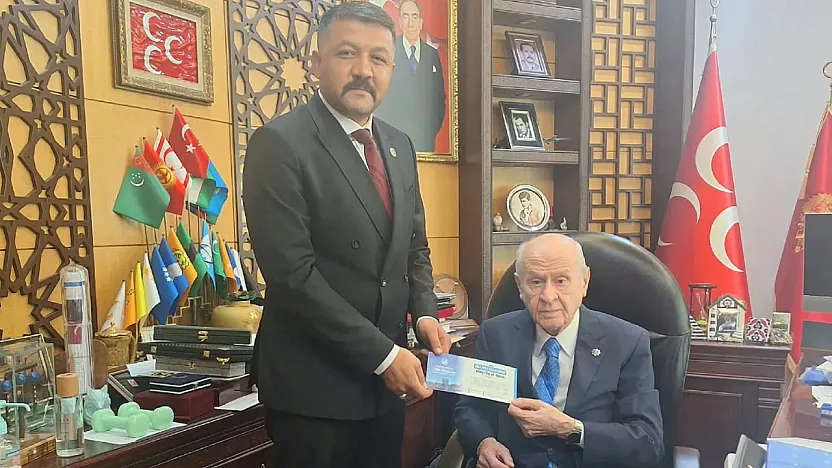 Ülkü Ocakları Başkanı Çetinkaya, Bilge Lider Bahçeli'yi Ziyaret Etti