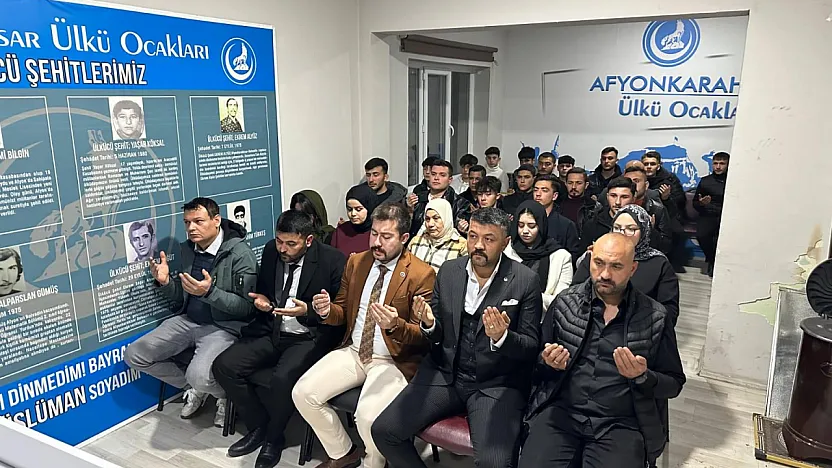 Ülkü Ocakları'nda Dualar Şehitlerimiz için