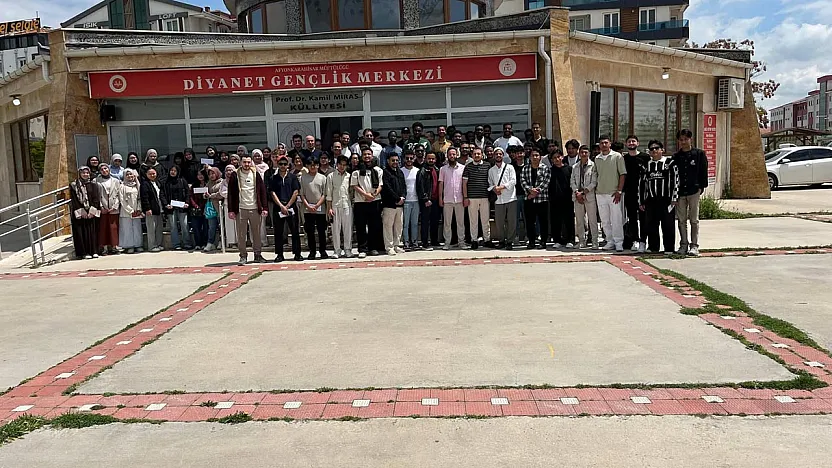 Uluslararası Öğrencilerle Yürek Isıtan Bayramlaşma
