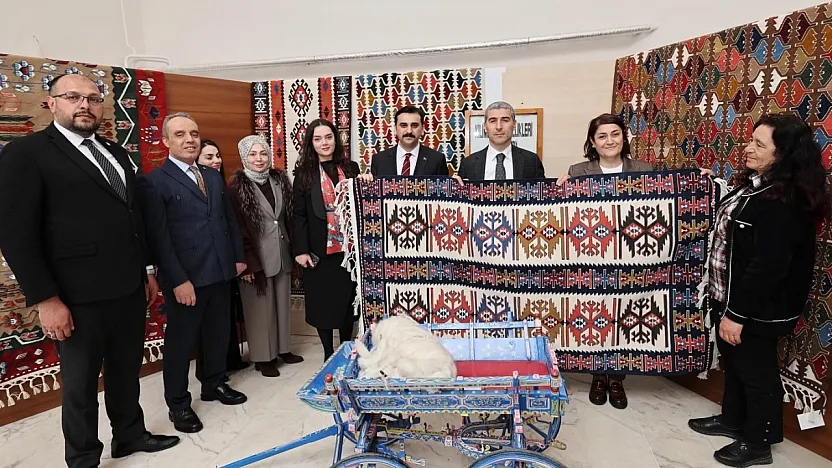 Vali Aktaş, Bayat'ta Kilim Kazanının Başına Geçti