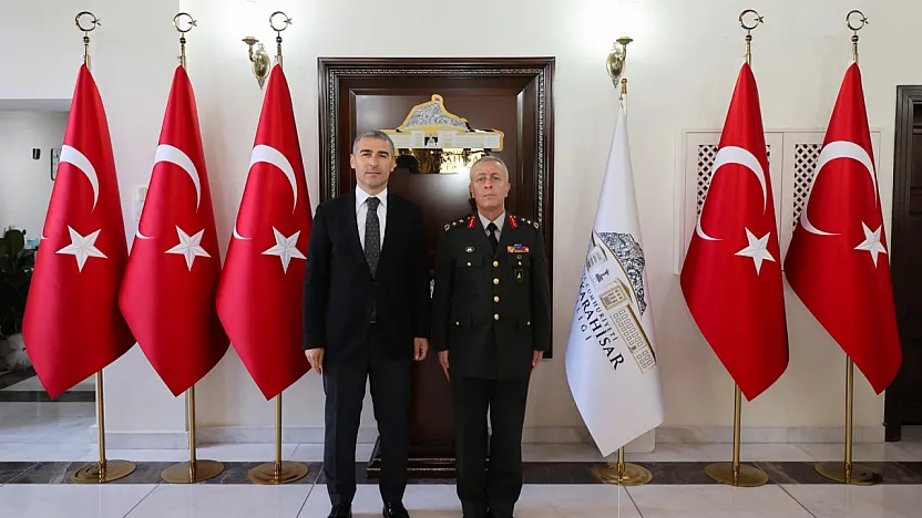 Vali Aktaş, Tümgeneral Diker'i Kabul Etti