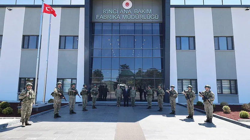 Vali Aktaş, Türkiye'de Tek Üretim Yapan Fabrikada İncelemede Bulundu