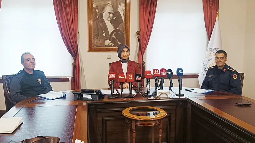 Vali Yiğitbaşı Gençleri İkaz Etti: Kişisel E-Postalarınızı Kullandırmayın