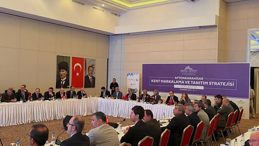 Vali Yiğitbaşı İle Başkan Yardımcısı Yıldız Arasında Dikkat Çeken Diyalog