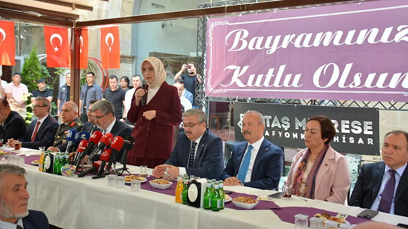 Vali Yiğitbaşı'ndan Çarpıcı Tespit: Bazıları Sadece Konuşuyor, Hiçbir Şeyi Beğenmiyor!
