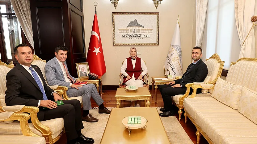 Vali Yiğitbaşı, Vakıflar Çalışmalarını Dinledi