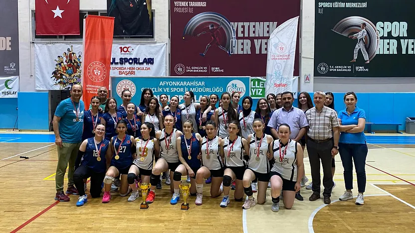 Voleybol Genç Kızlarda Kocatepe Anadolu Lisesi Şampiyon Oldu