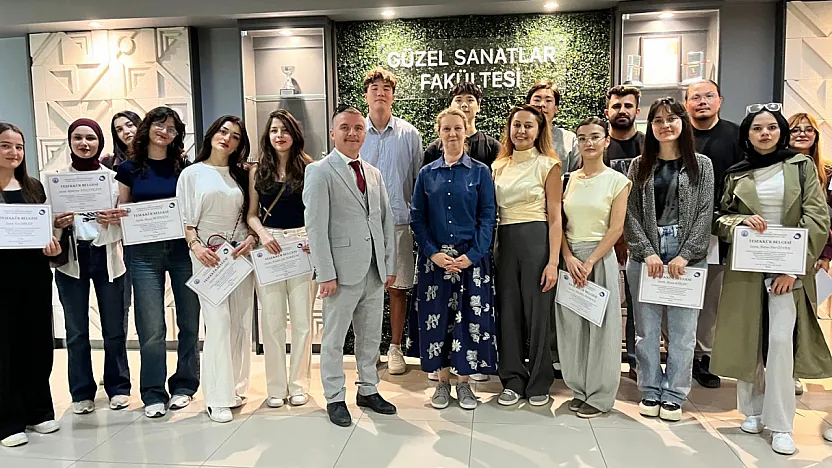 Yakup Evren Ortaokulu Duvarları Sanatla Parladı
