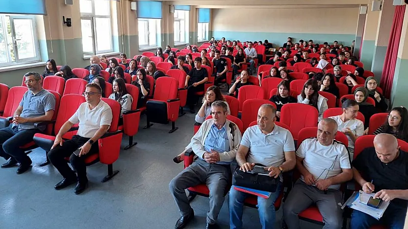 Yapay Zekâ, Değer Yargıları Üretemeyecek