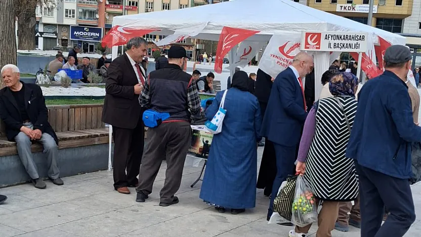 Yeniden Refah Partisi'nin İmza Kampanyasına Büyük İlgi