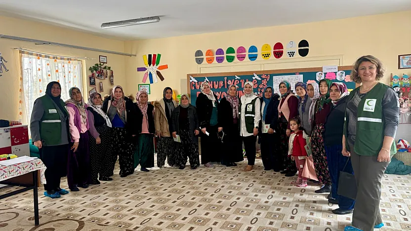 Yeşilay Kadın Komisyonu, Tam Bağımsızlık İçin Sahada