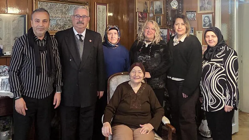 Yılın Annesi Seviye Özsoy'u Duygulandıran Ziyaret