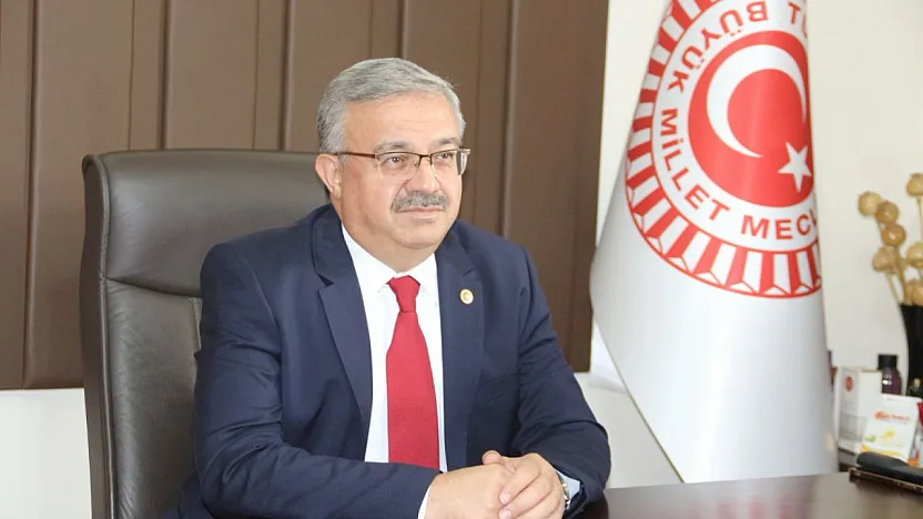 Yurdunuseven: Malazgirt'le Geldik, Kocatepe'de Gitmiyoruz Dedik