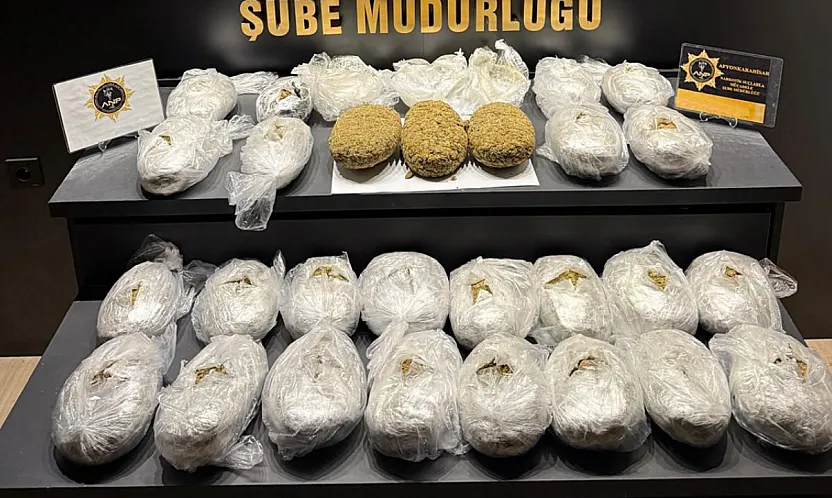 11,5 Kilo Uyuşturucuyu Afyon Polisinden Kaçıramadı