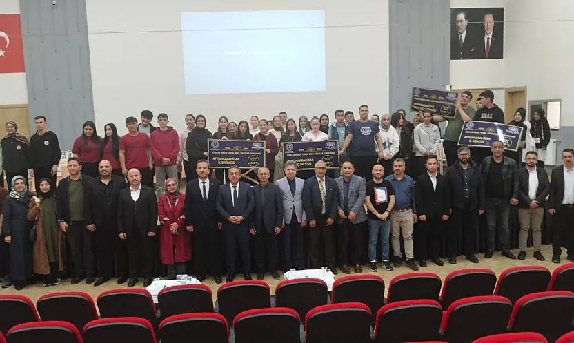 12 Okuldan 48 Öğrenci, Bilgilerini Yarıştırdı