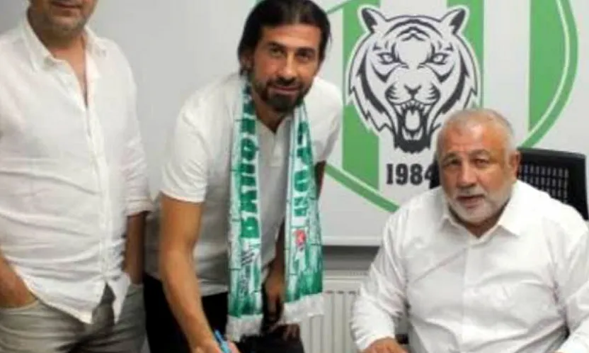 1923 Afyonspor Yeni Hoca İle Anlaştı