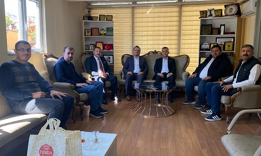 3 Siyasi Partiden Kocatepe'ye Nezaket Ziyareti