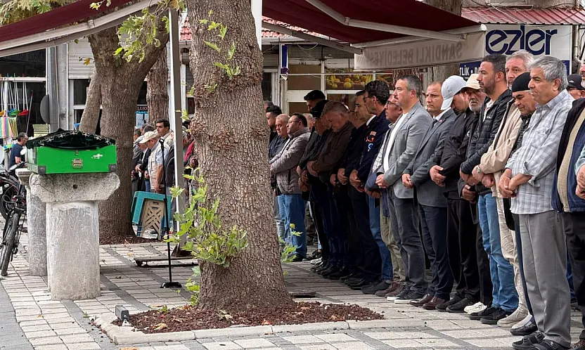 39 Yılda 19 Seçime Girdi!  Afyon'un Renkli Adayı Hayatını Kaybetti