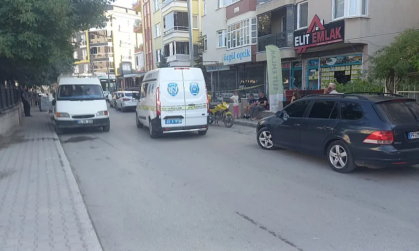 62 Yaşındaki Kadın 4. Kattan Düşerek Öldü