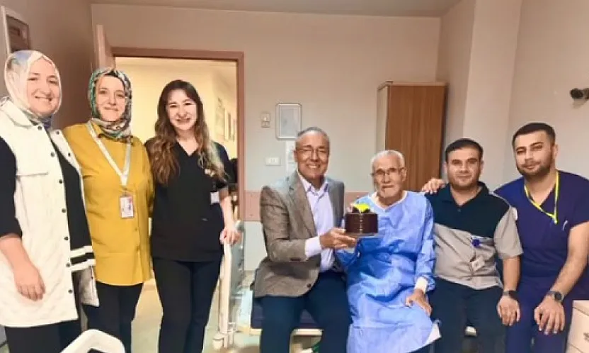 82 Yaşındaki Hastaya Mutlu Sürpriz