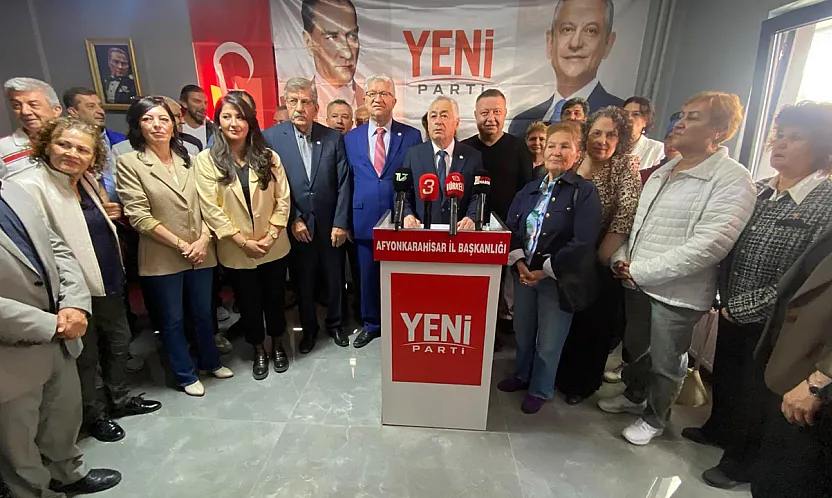 Adaylığını Açıklayan Karadeniz'den Burcu Köksal'a Zehir Zemberek Sözler