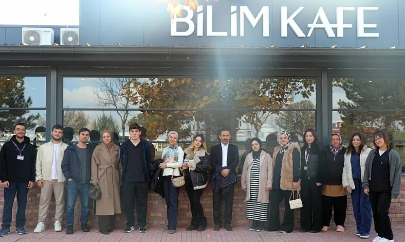 AFSÜ'de Anne Adaylarına Özel Eğitim