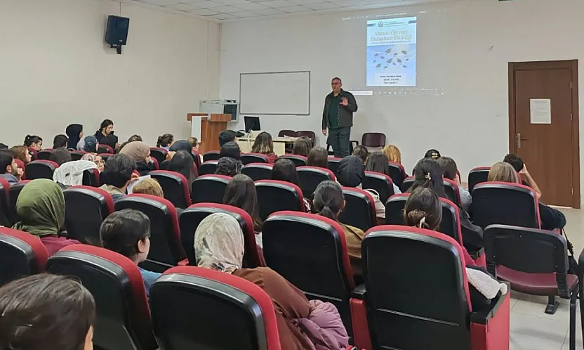AFSÜ'de Mezunlar Konuştu! İş Bulma Sürecini Anlattılar